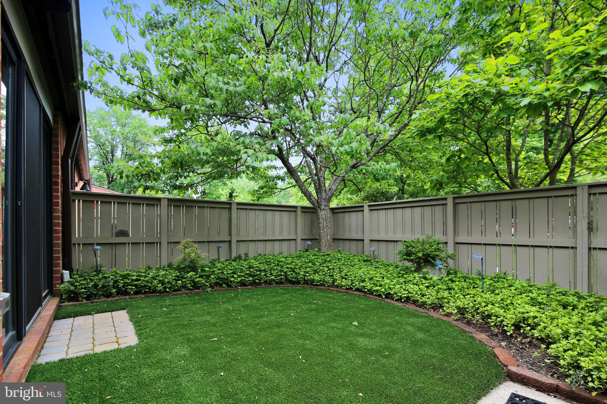 DEERFOX - Residential