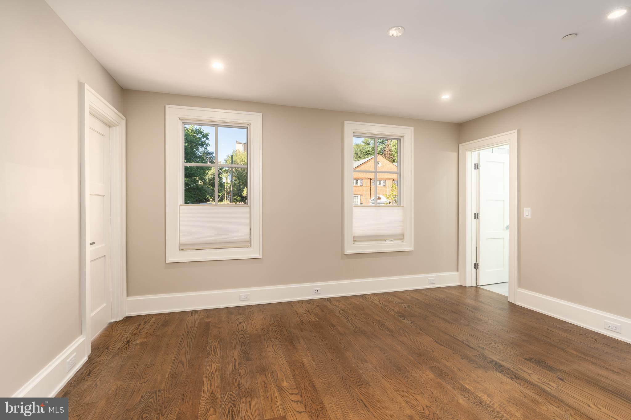 FOREST HILLS - Residential