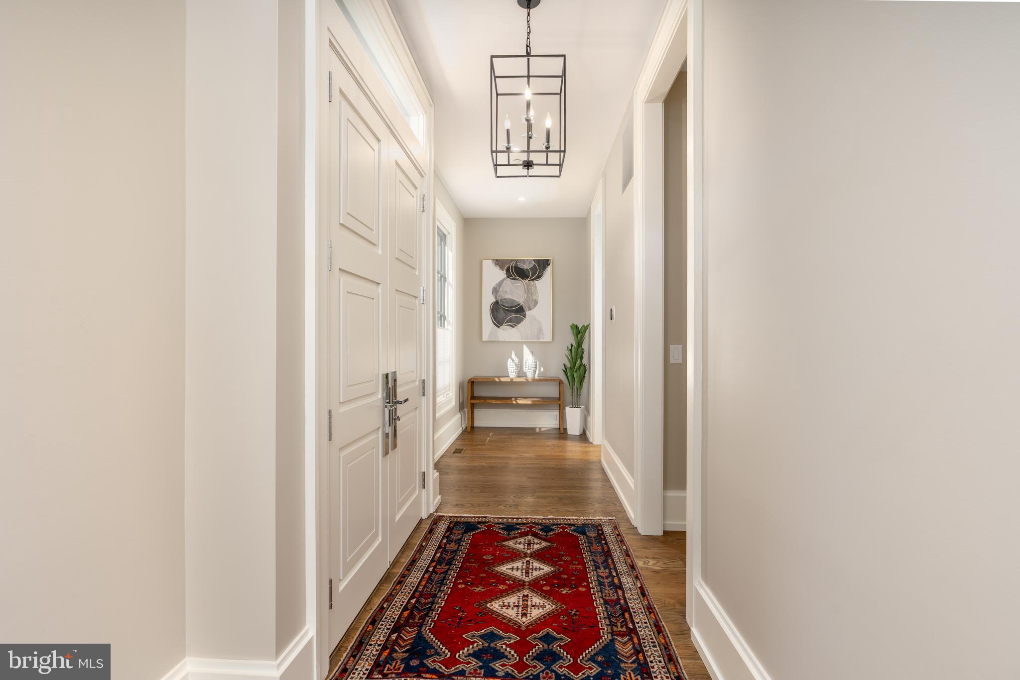FOREST HILLS - Residential