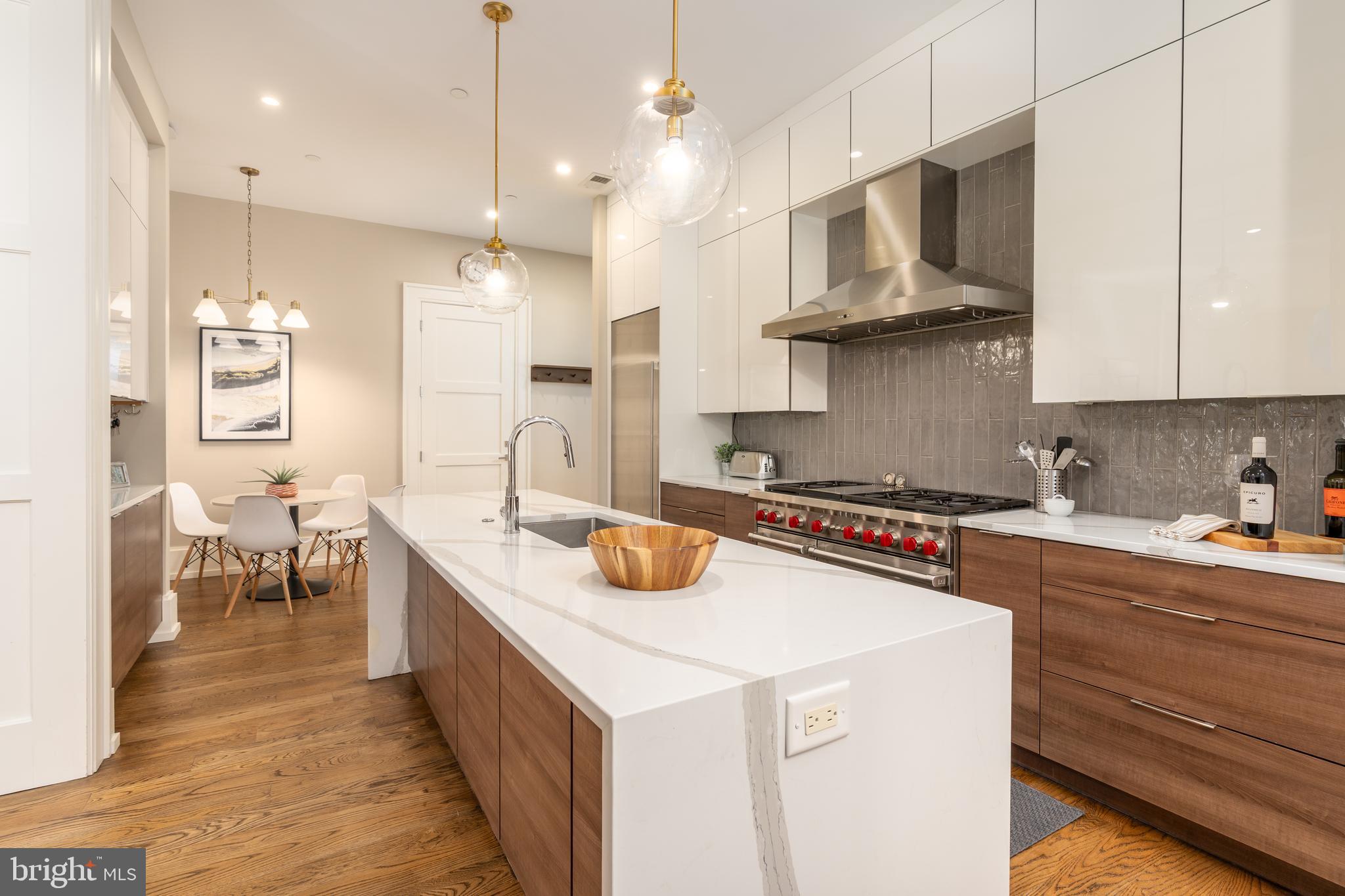 FOREST HILLS - Residential