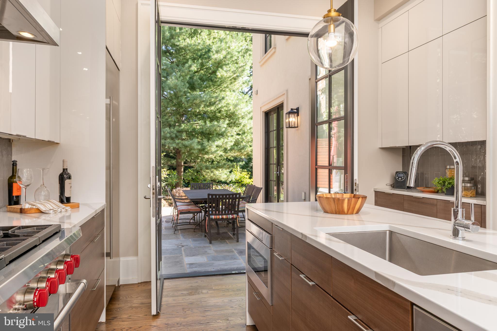 FOREST HILLS - Residential