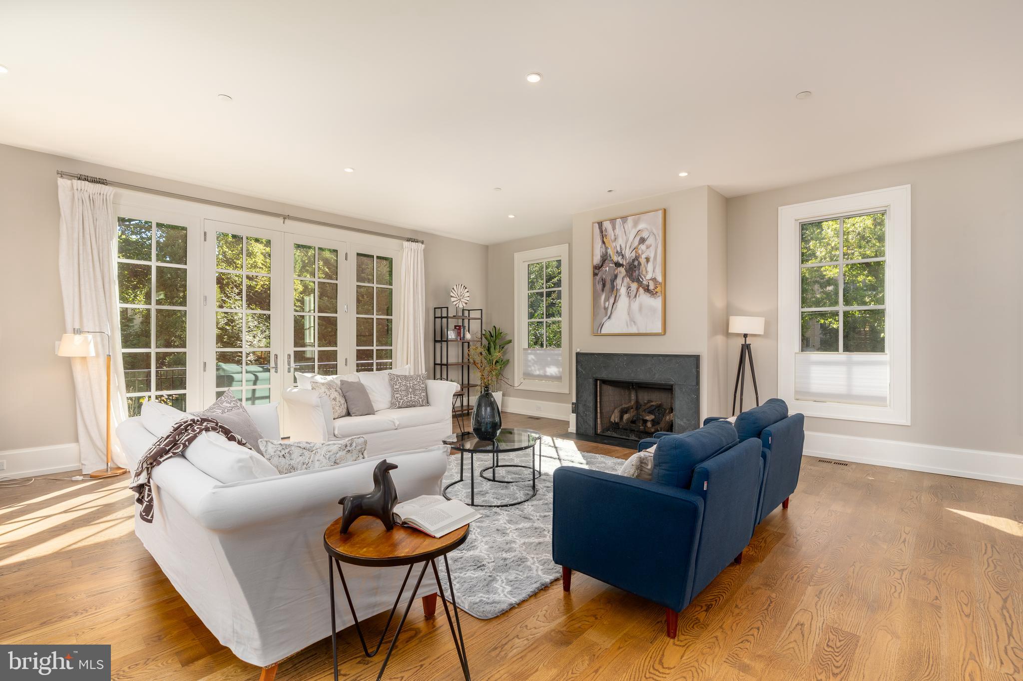 FOREST HILLS - Residential