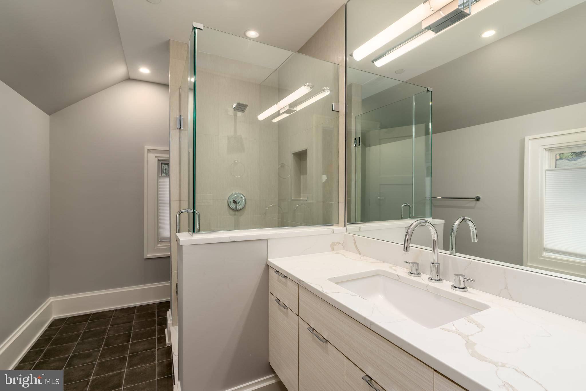 FOREST HILLS - Residential