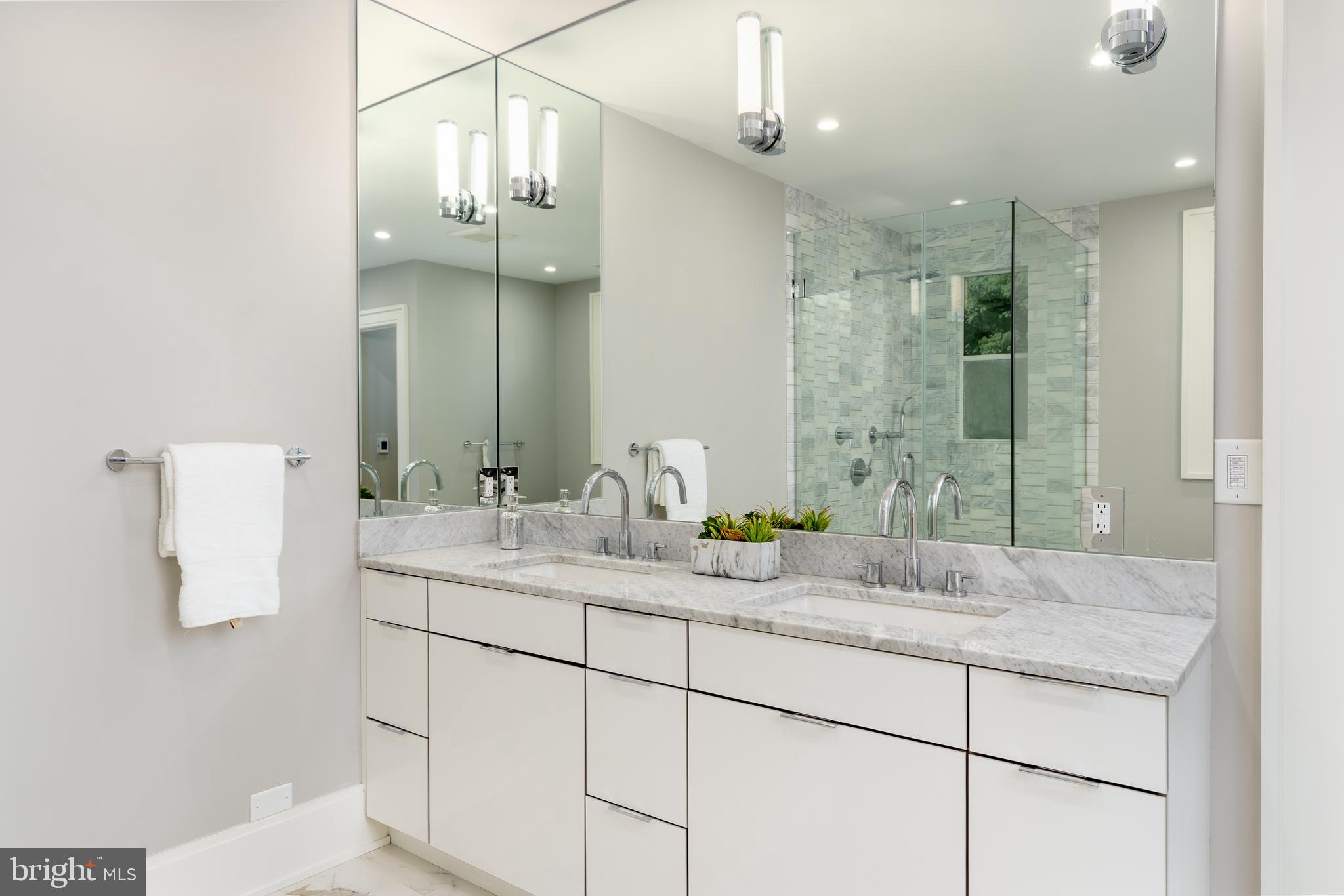 FOREST HILLS - Residential