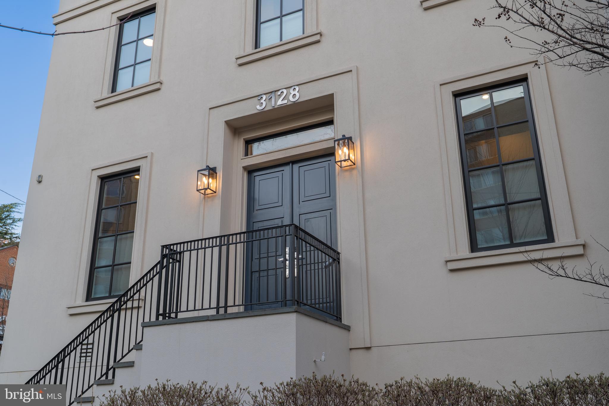 FOREST HILLS - Residential