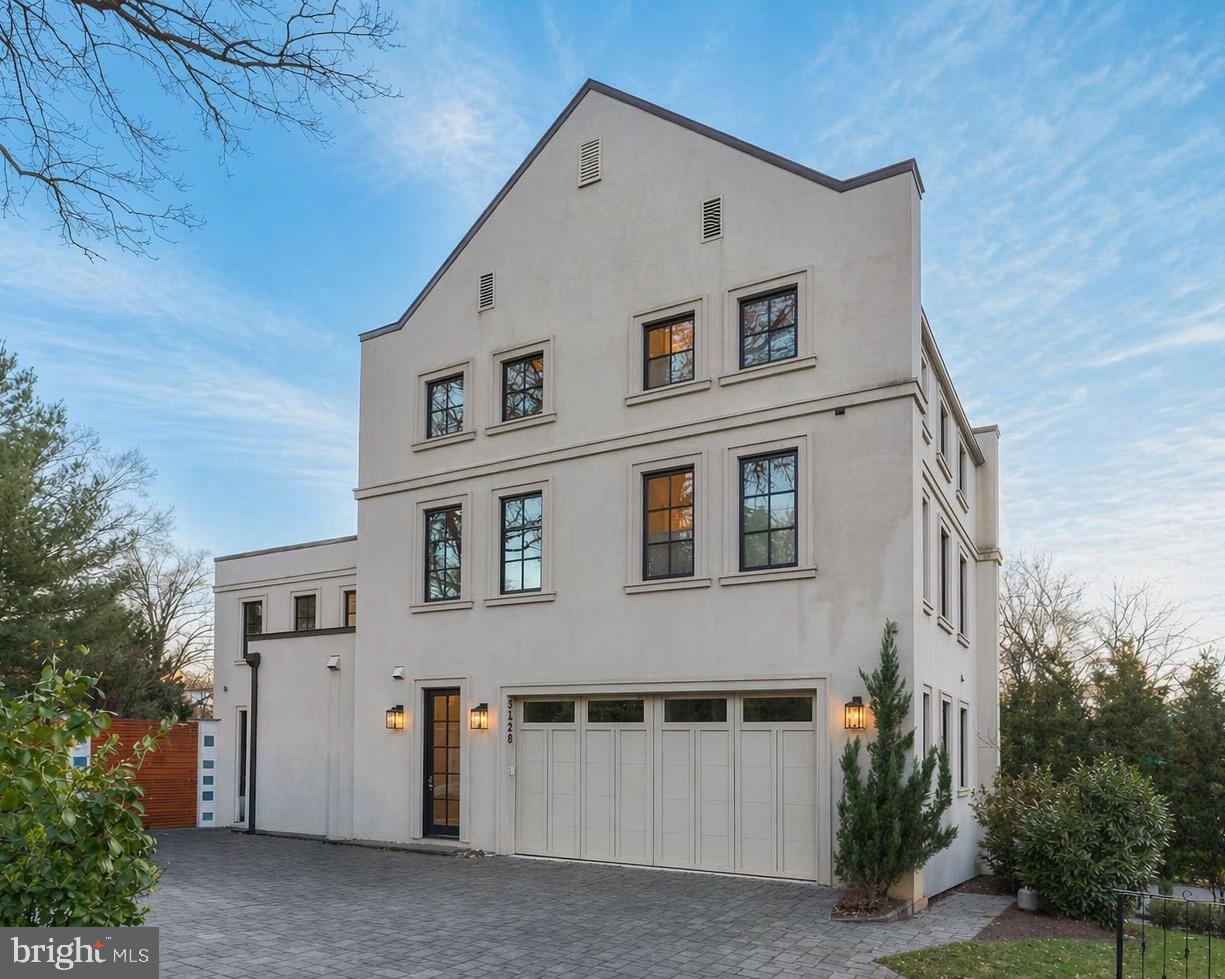 FOREST HILLS - Residential