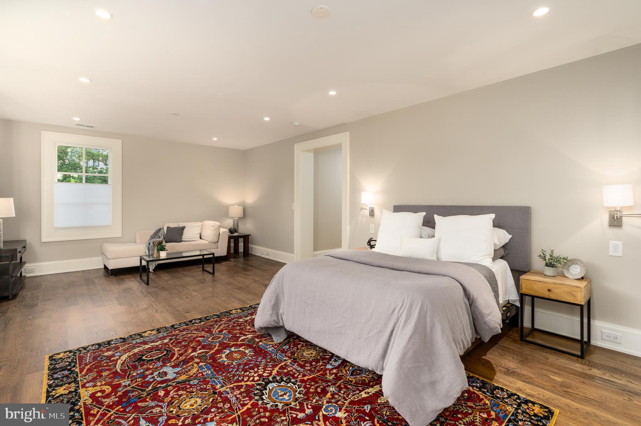 FOREST HILLS - Residential