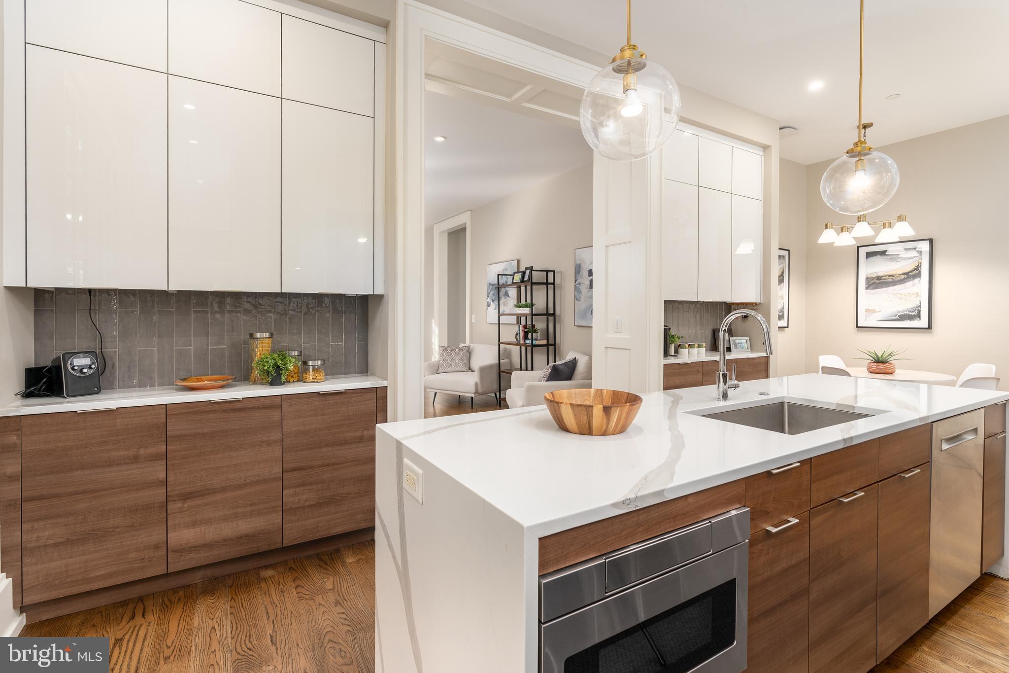 FOREST HILLS - Residential