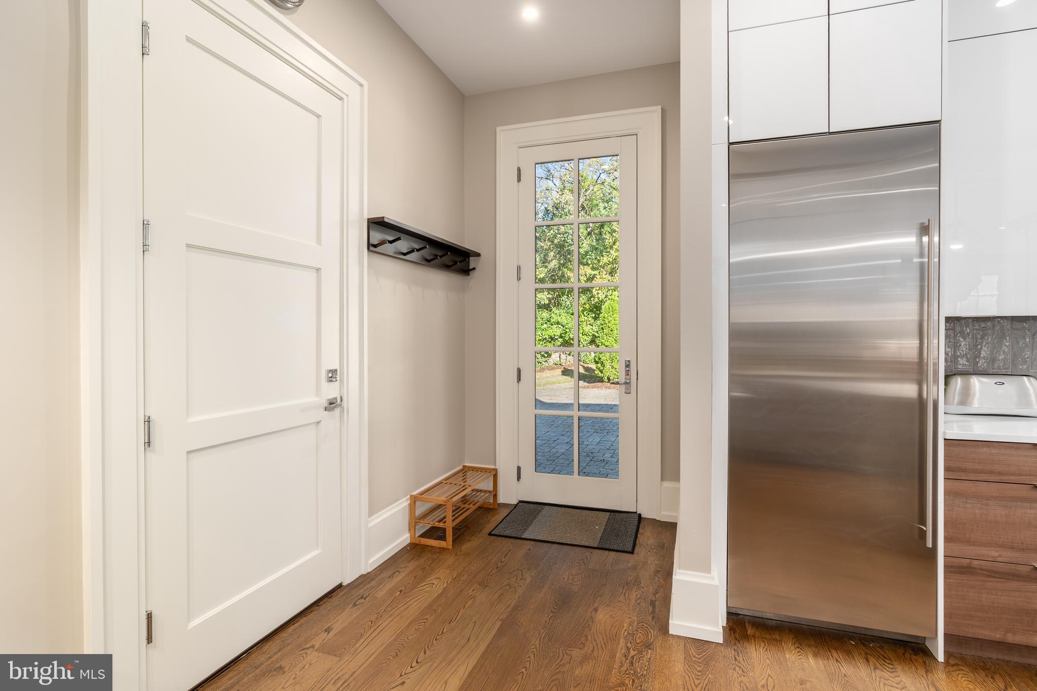 FOREST HILLS - Residential