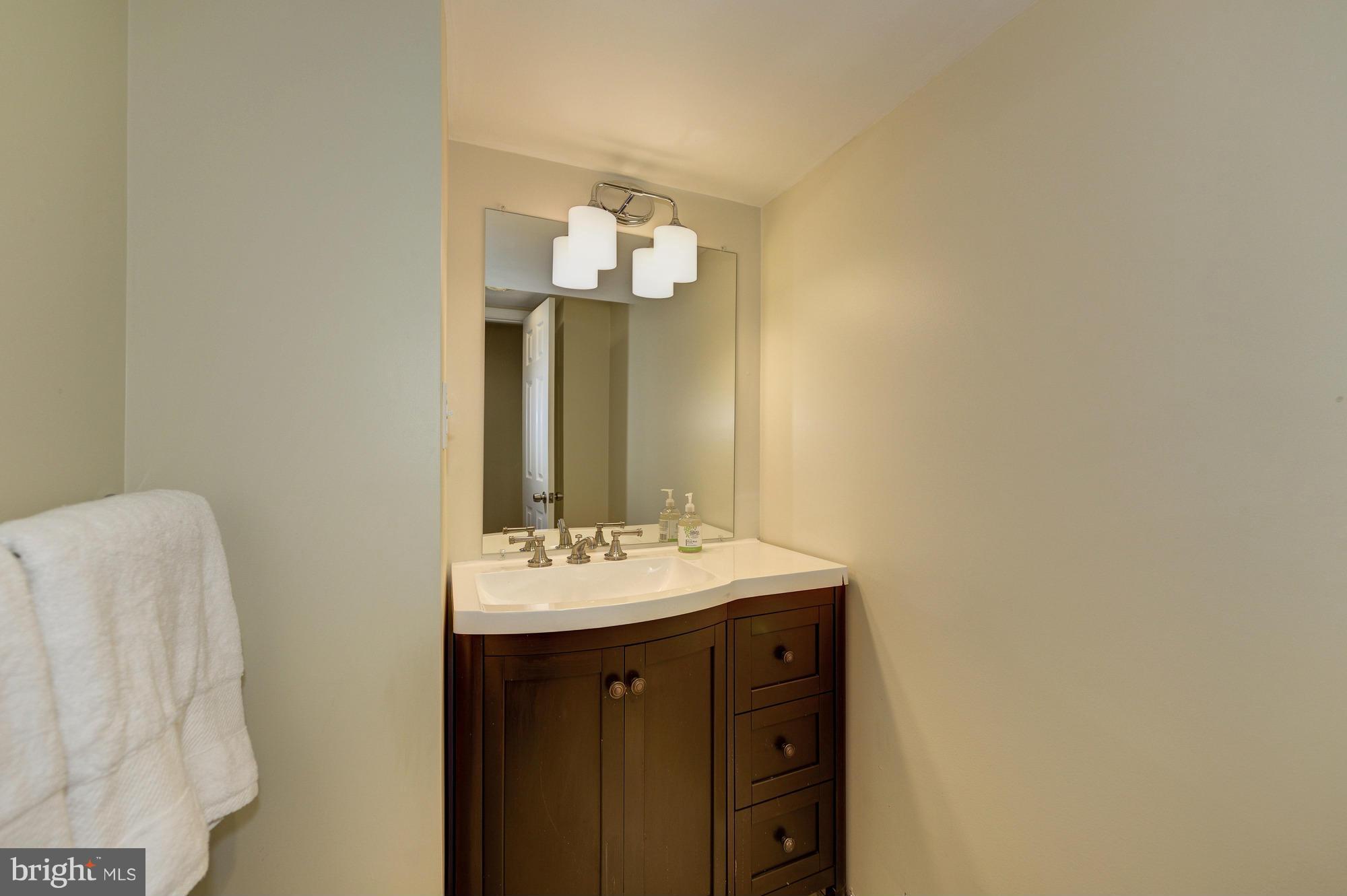 REGENCY ESTATES - Residential