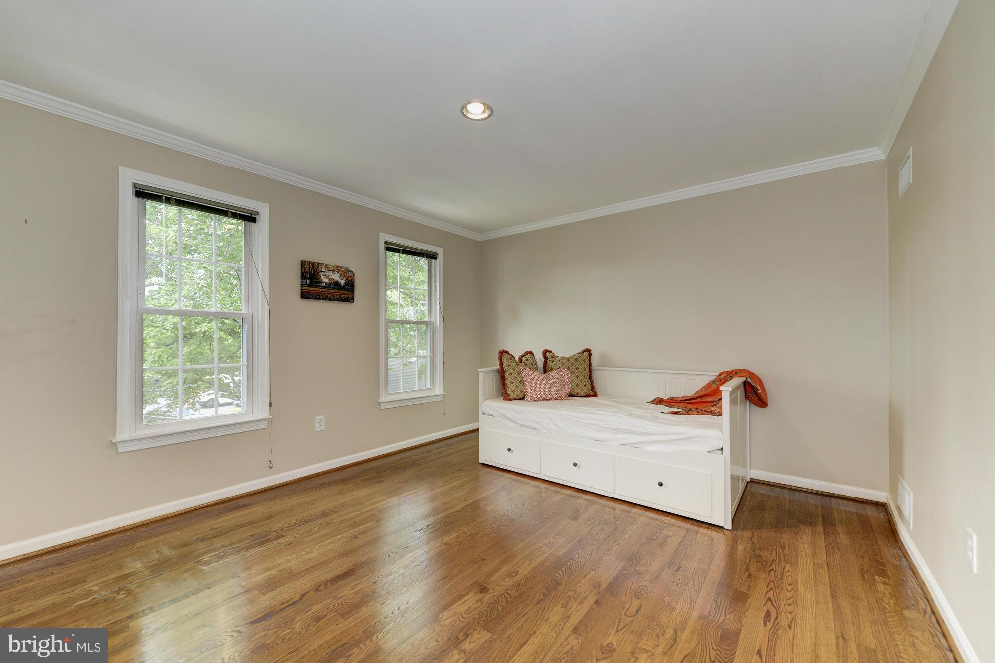 REGENCY ESTATES - Residential