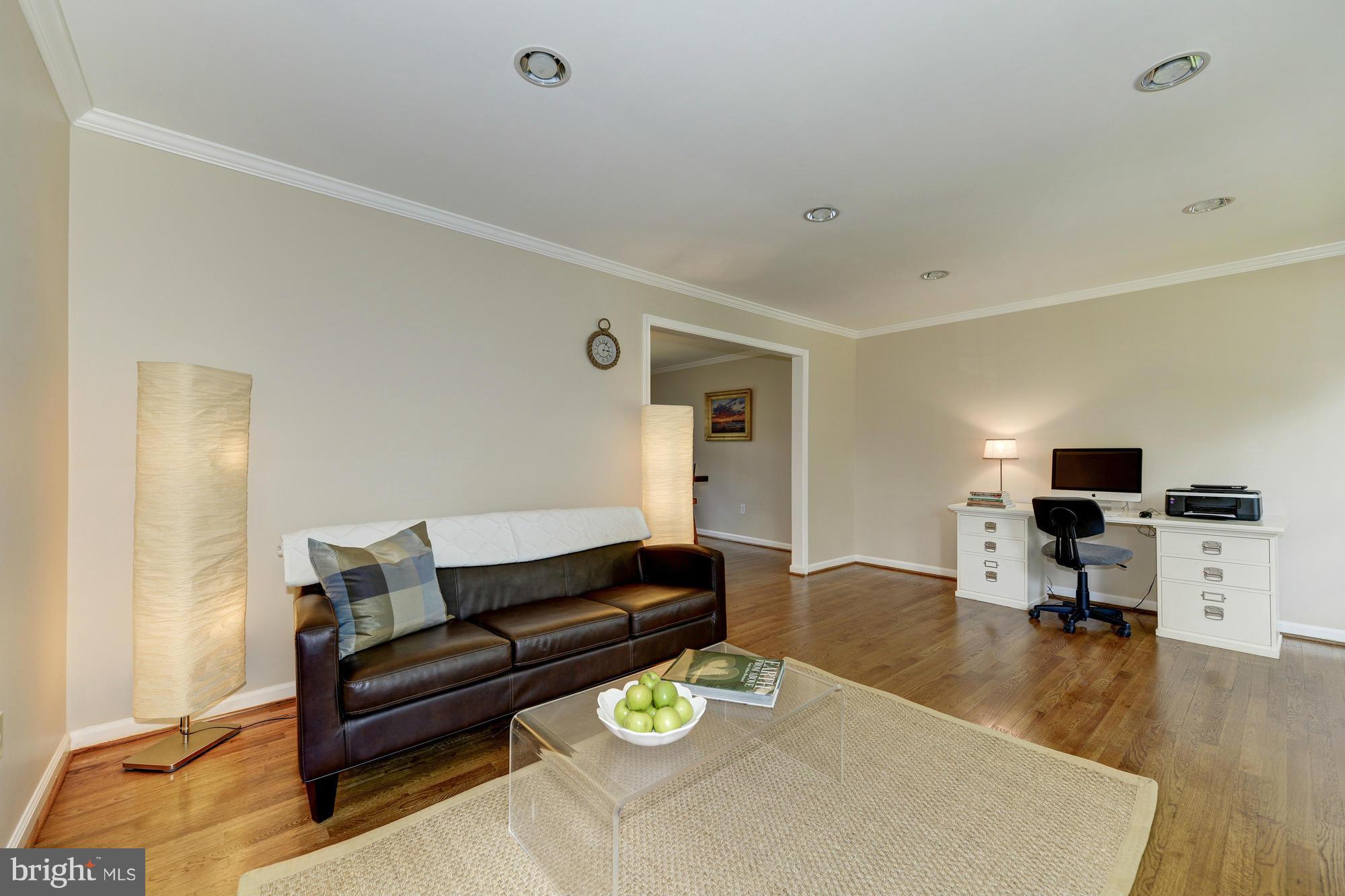 REGENCY ESTATES - Residential