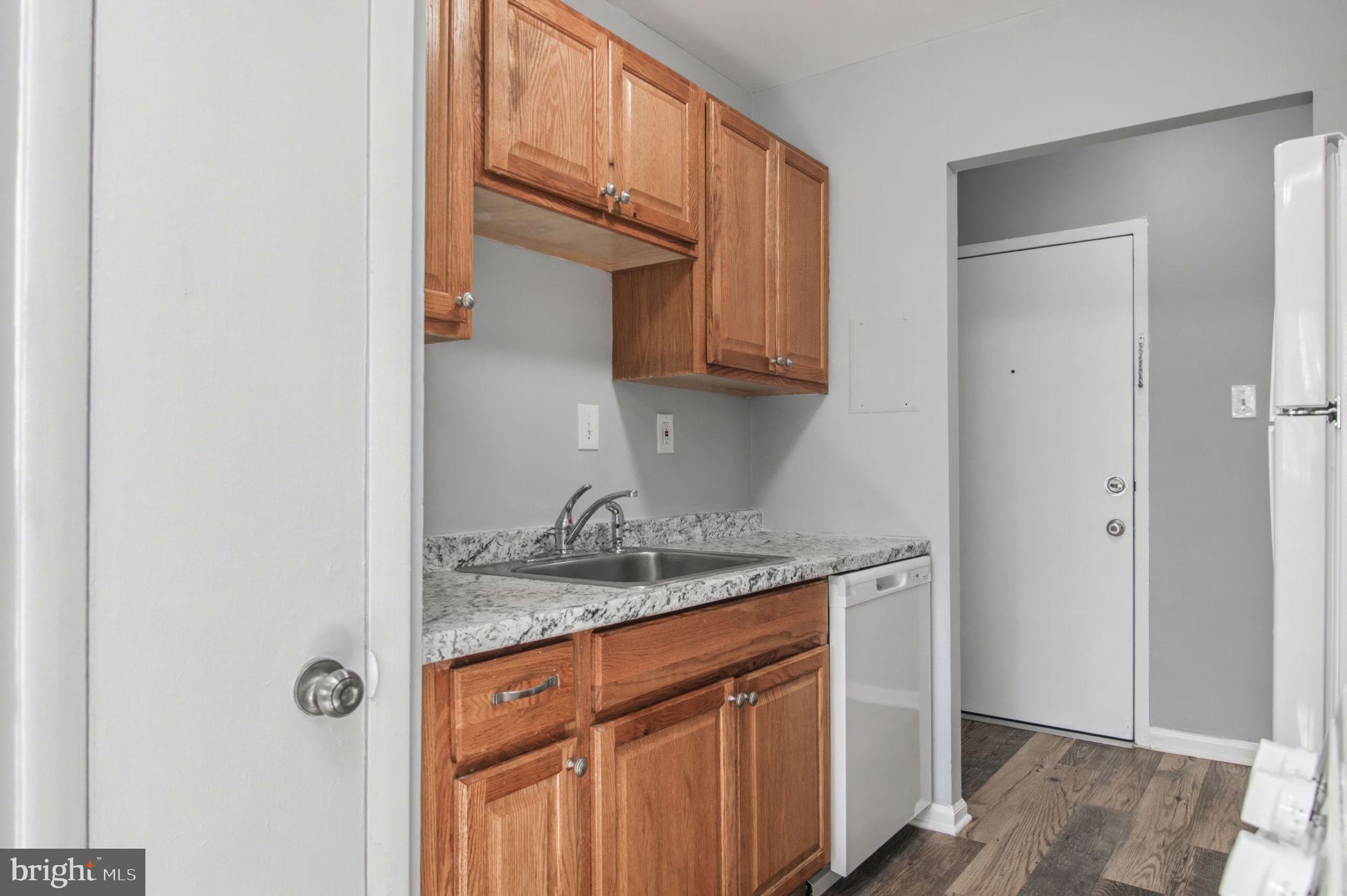 SPRINGFIELD GREEN - Residential Lease