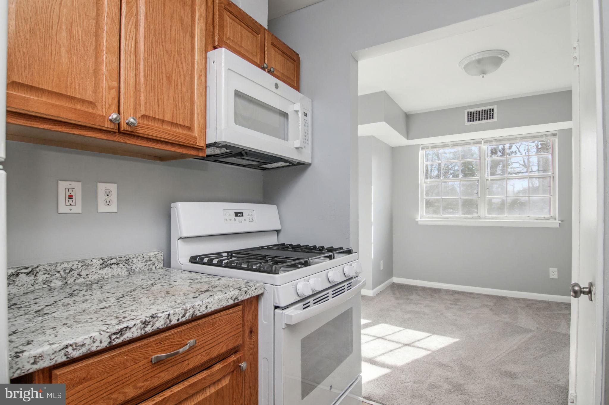 SPRINGFIELD GREEN - Residential Lease