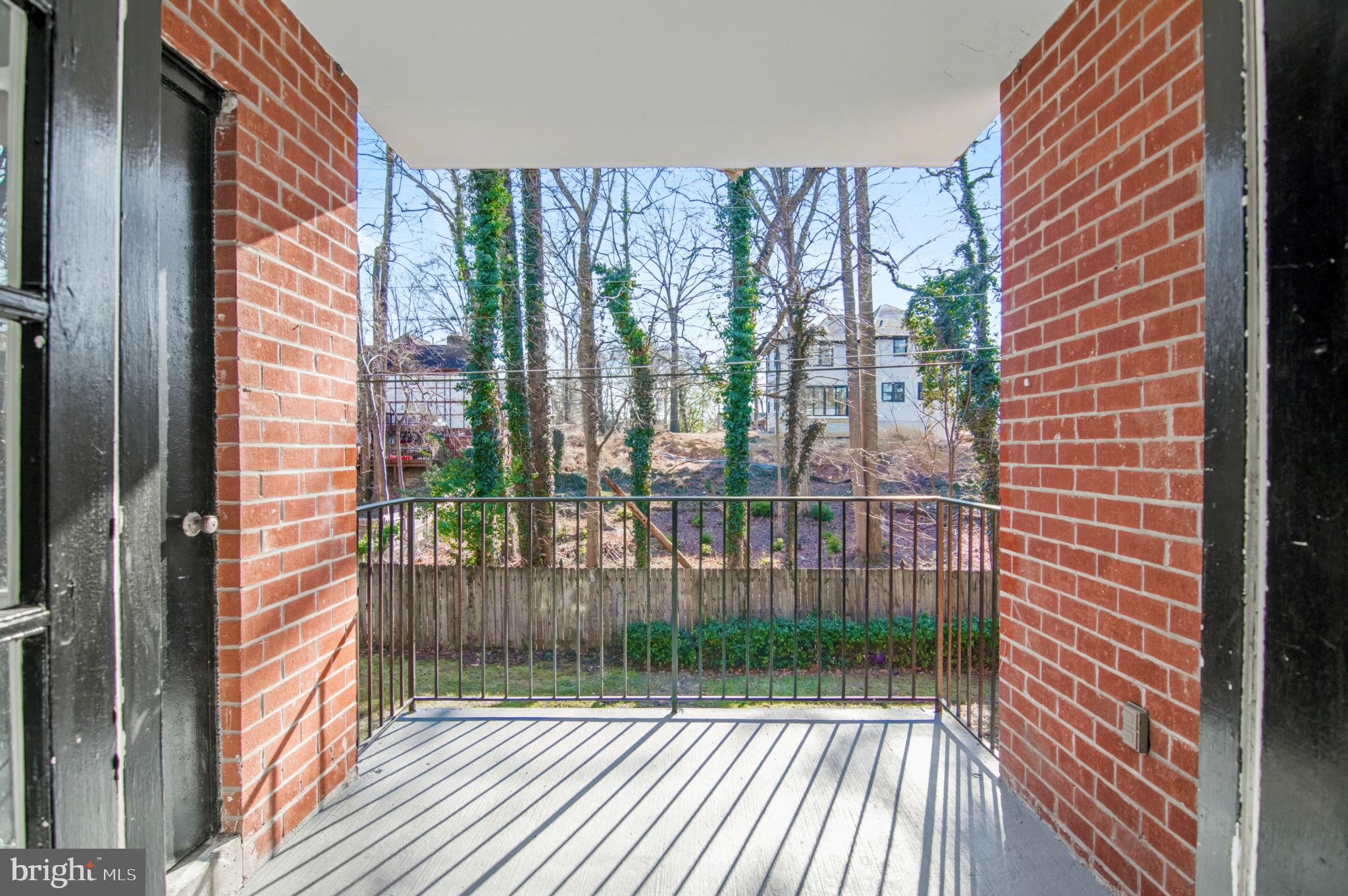 SPRINGFIELD GREEN - Residential Lease