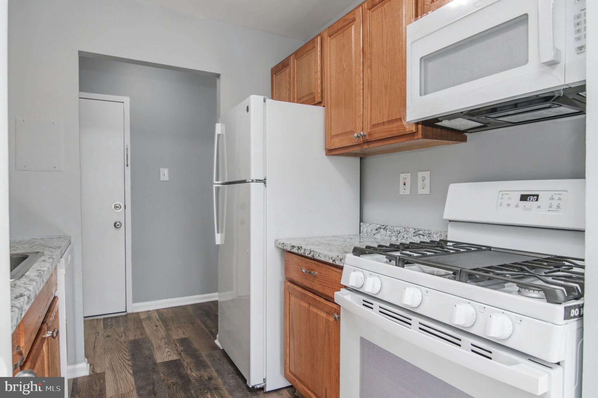 SPRINGFIELD GREEN - Residential Lease