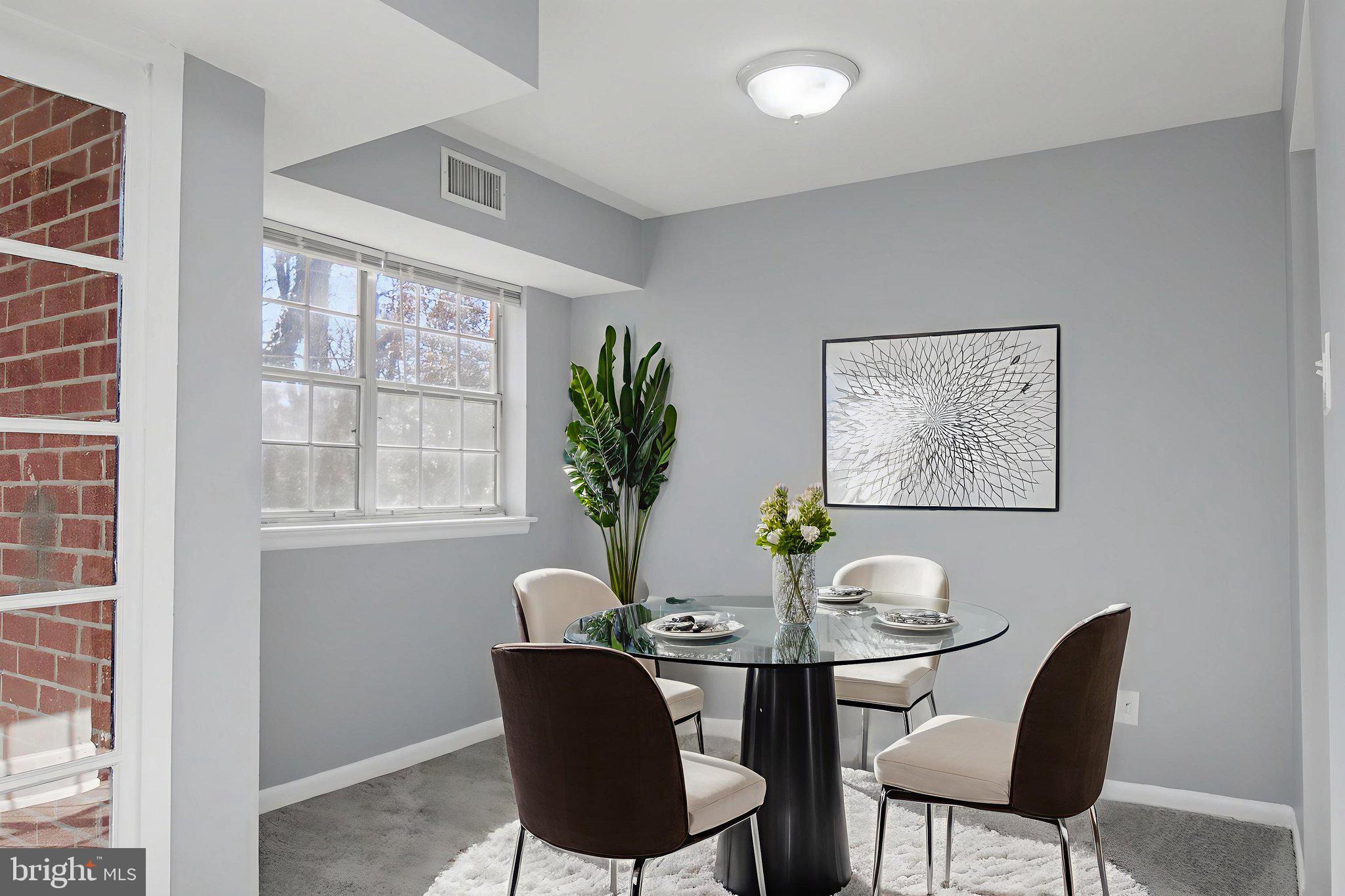 SPRINGFIELD GREEN - Residential Lease