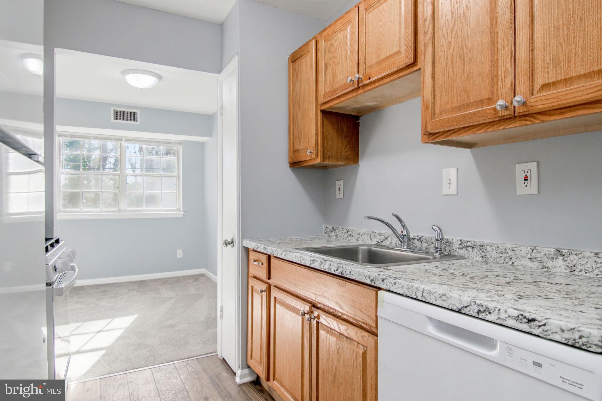 SPRINGFIELD GREEN - Residential Lease