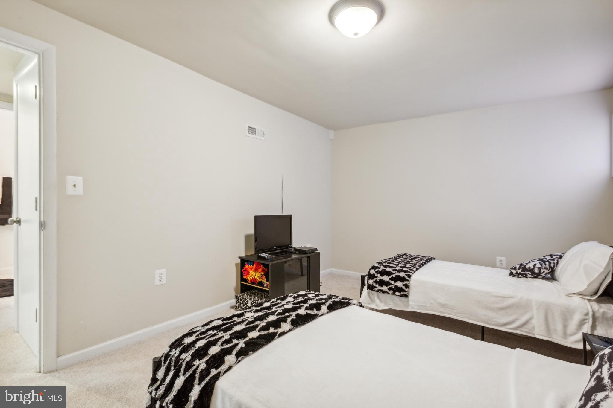 GLENN DALE HEIGHTS - Residential