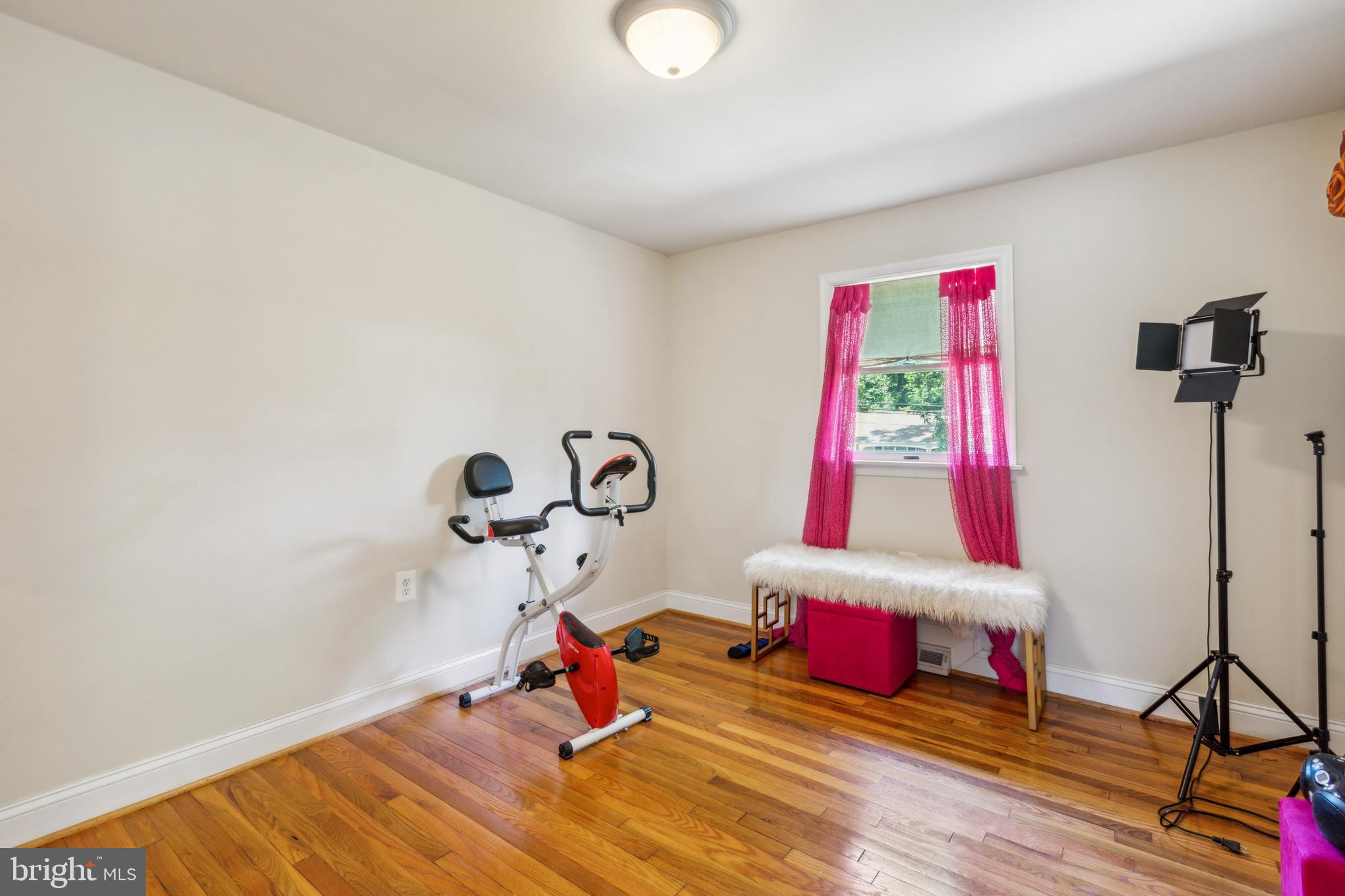 GLENN DALE HEIGHTS - Residential