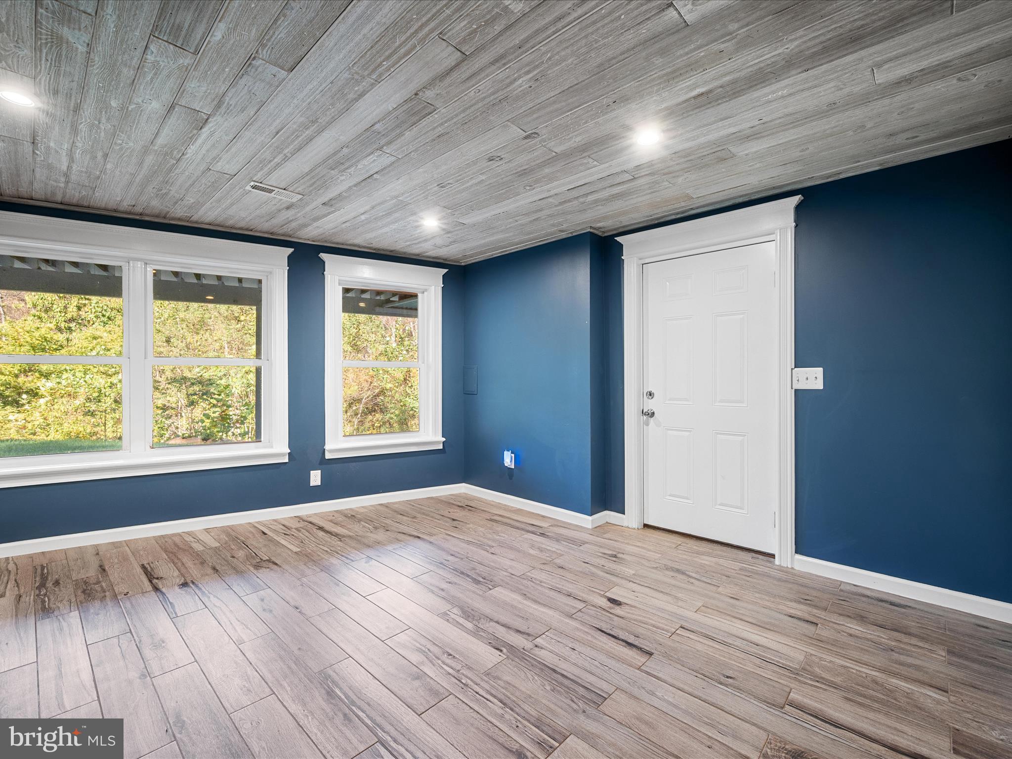 CHERRY RIDGE - Residential