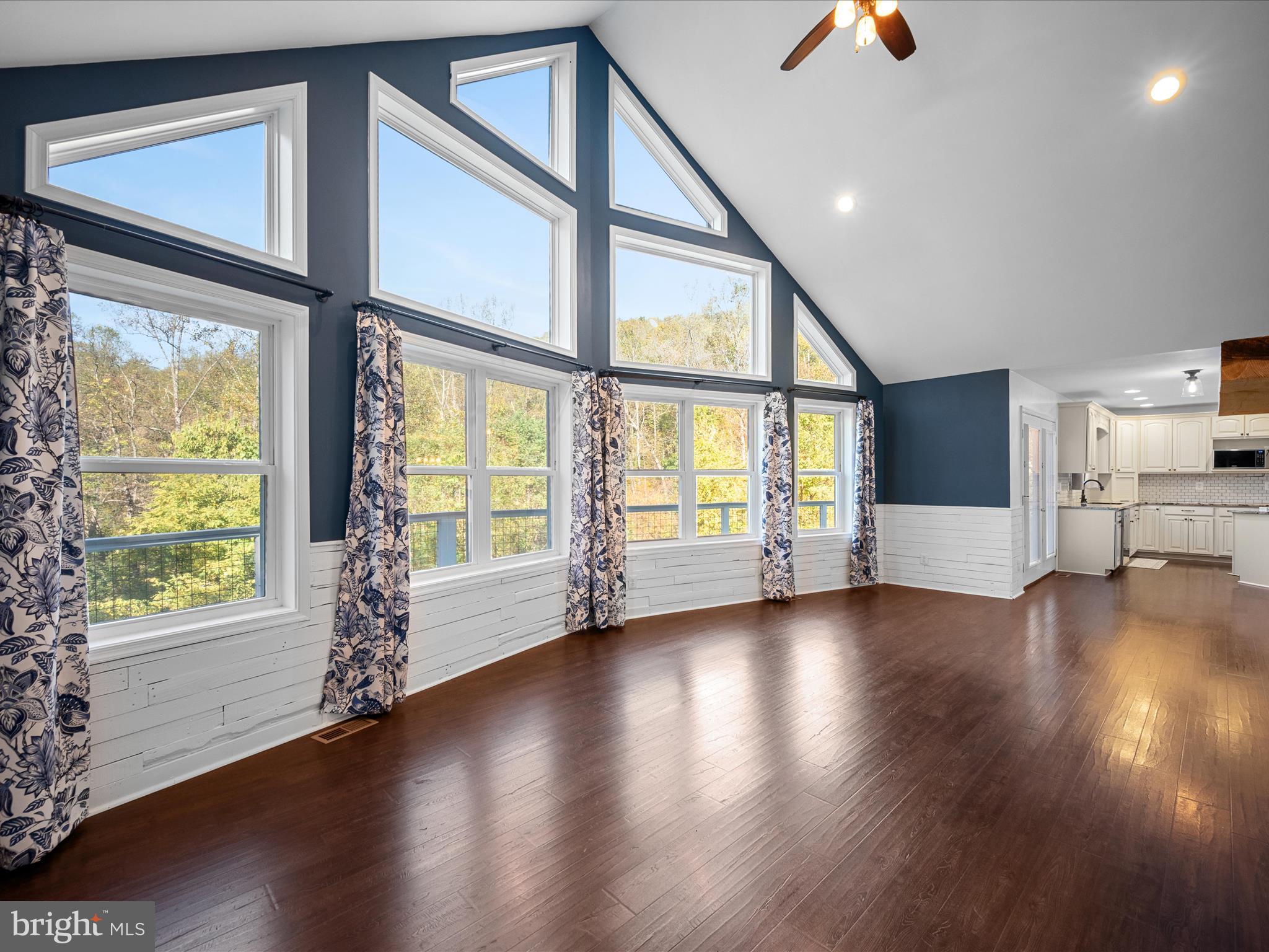 CHERRY RIDGE - Residential