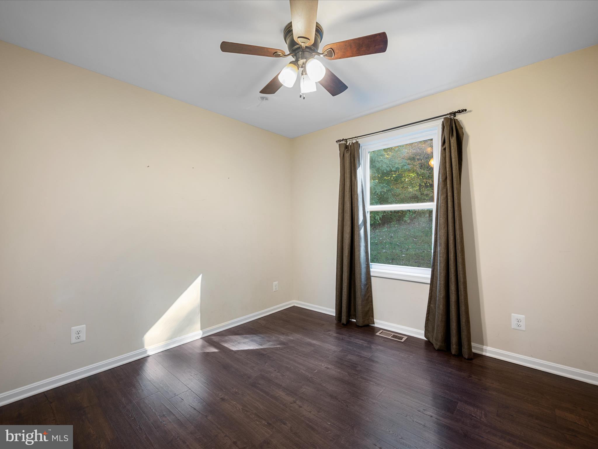 CHERRY RIDGE - Residential