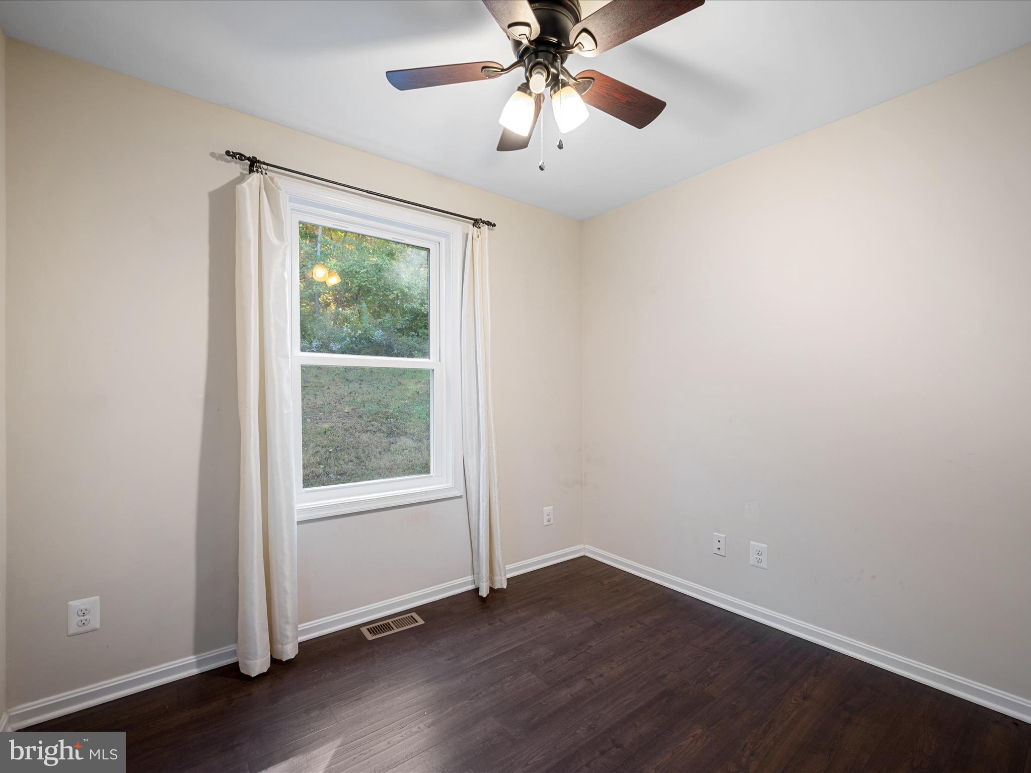 CHERRY RIDGE - Residential