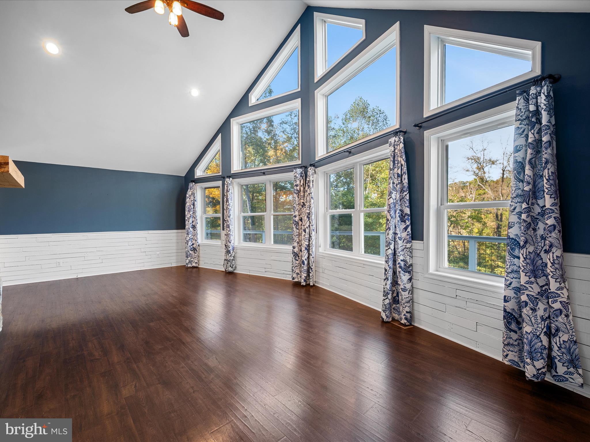 CHERRY RIDGE - Residential