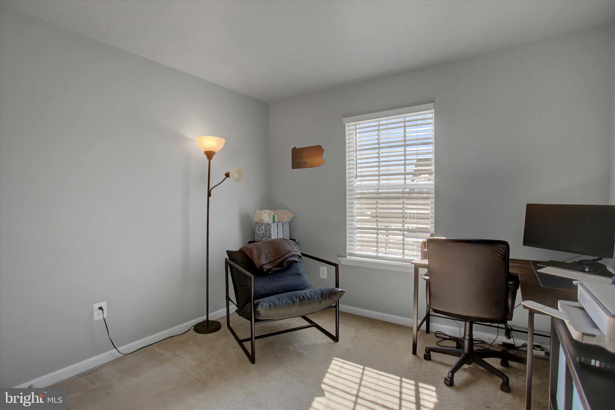 ROLLING HILLS - Residential