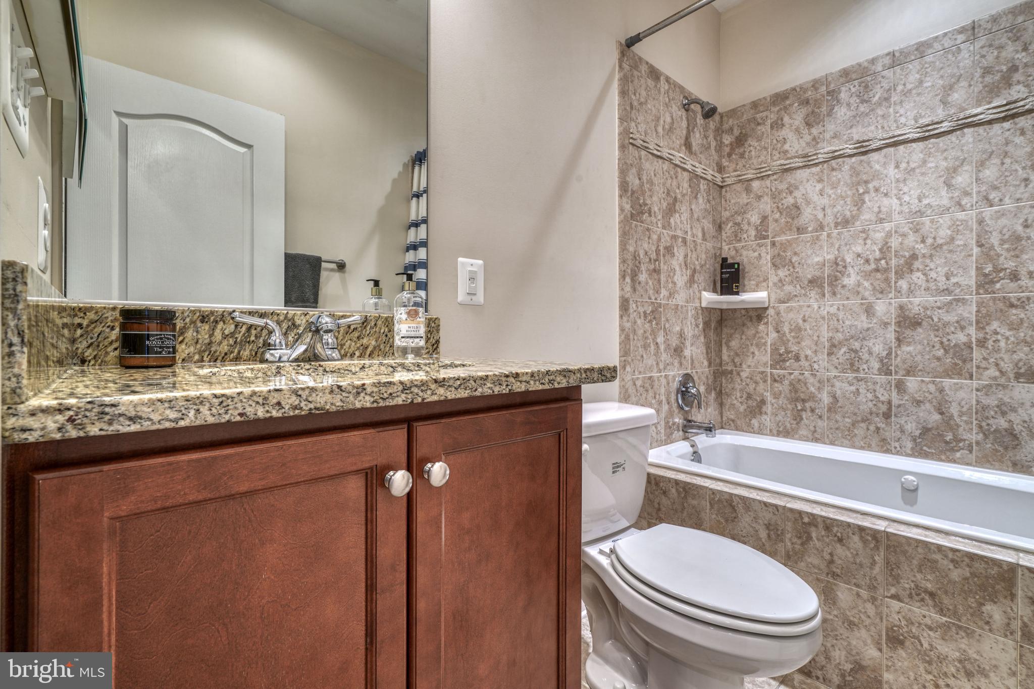 RIVERSIDE PARK - Residential