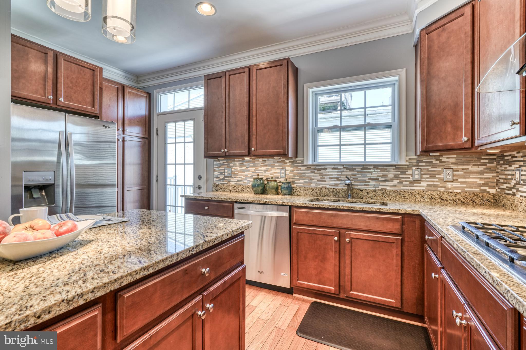 RIVERSIDE PARK - Residential