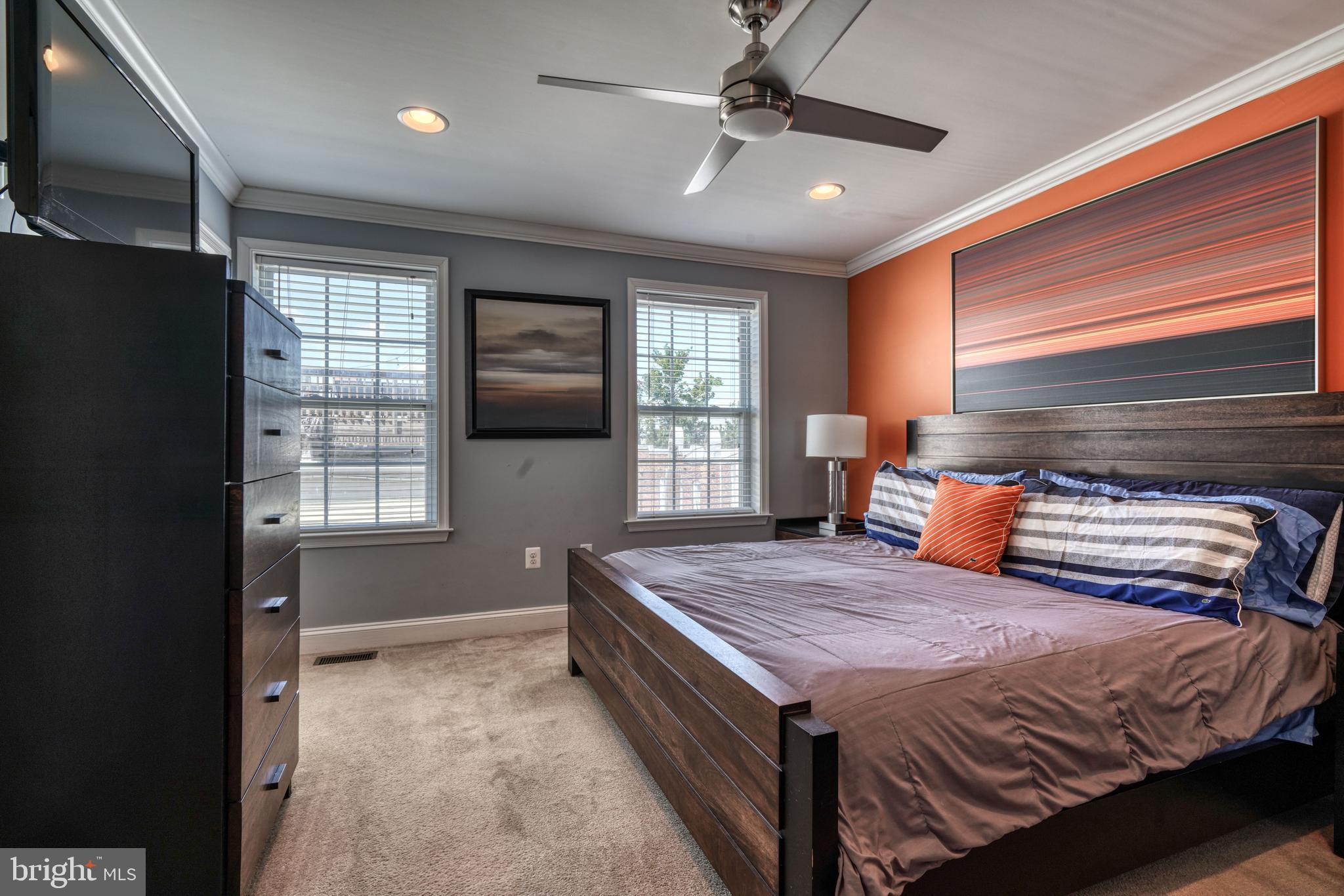 RIVERSIDE PARK - Residential