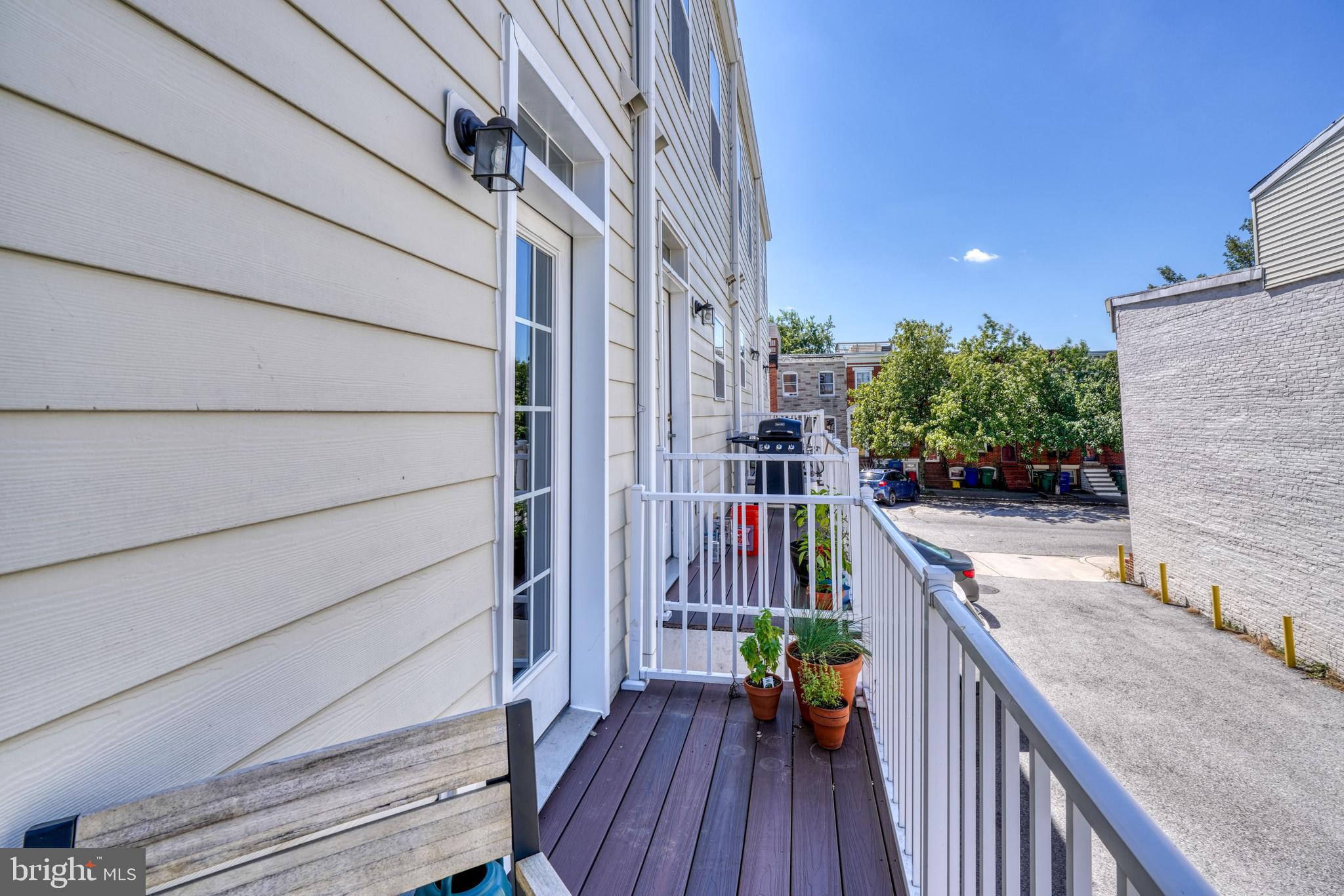 RIVERSIDE PARK - Residential