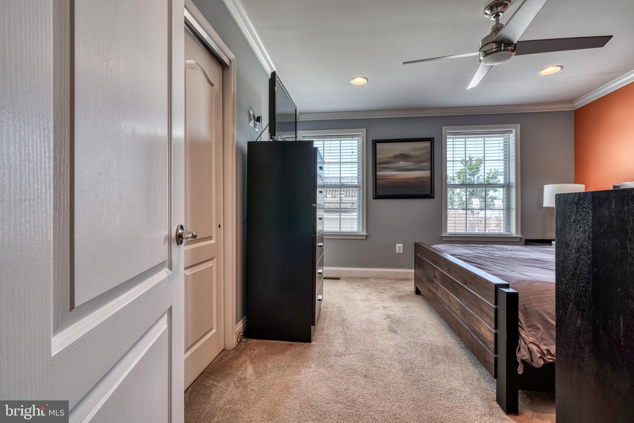 RIVERSIDE PARK - Residential