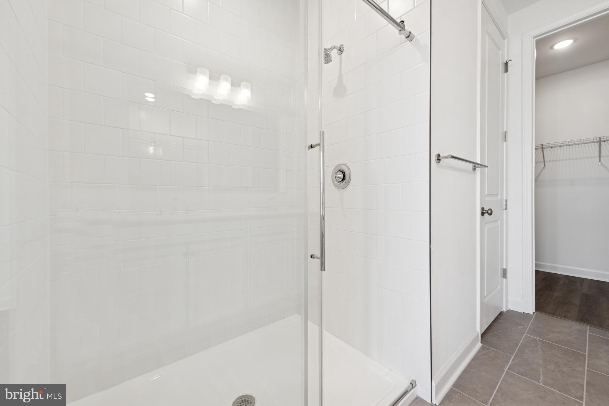 BAY KNOLLS - Residential