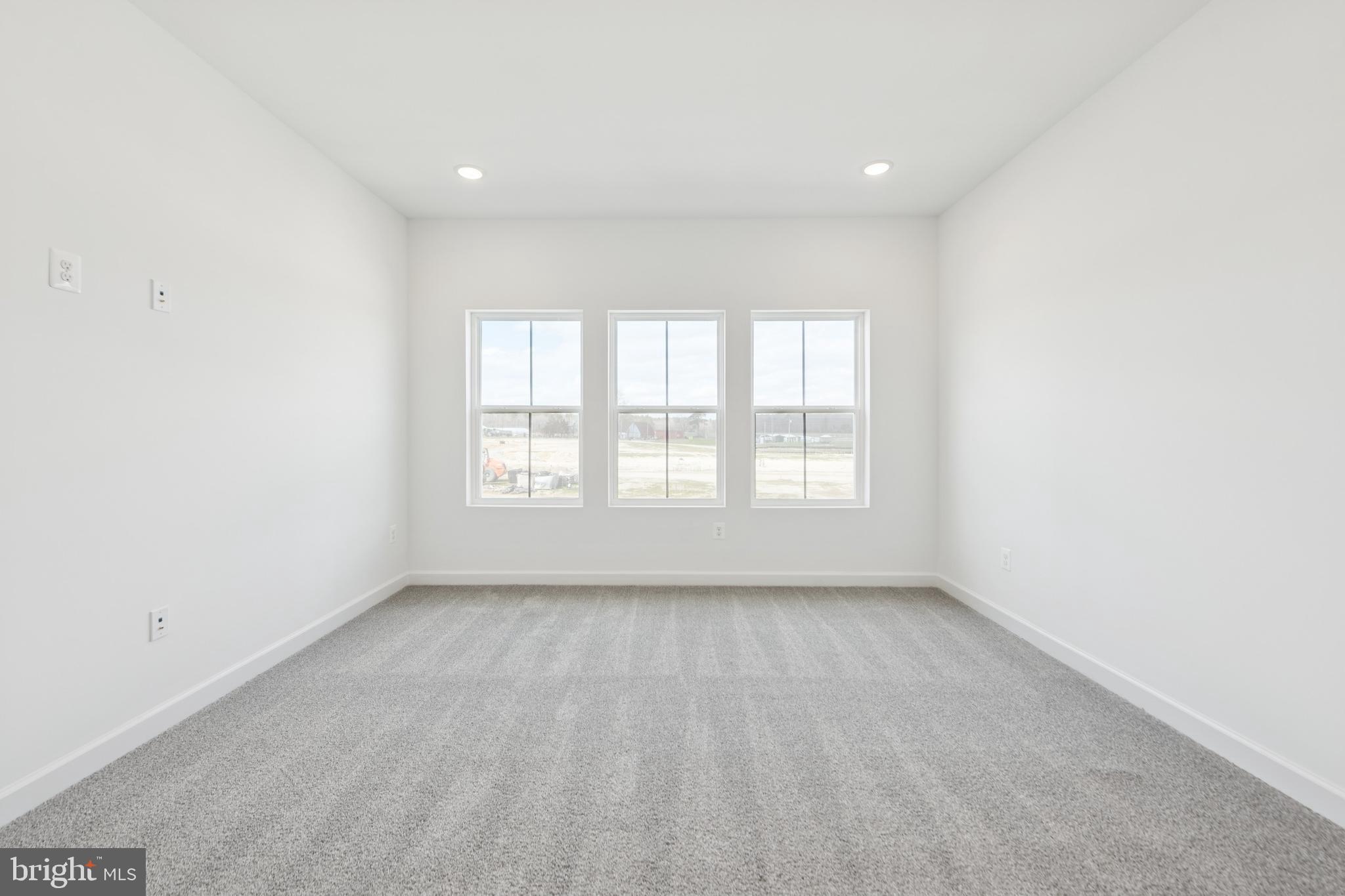 BAY KNOLLS - Residential