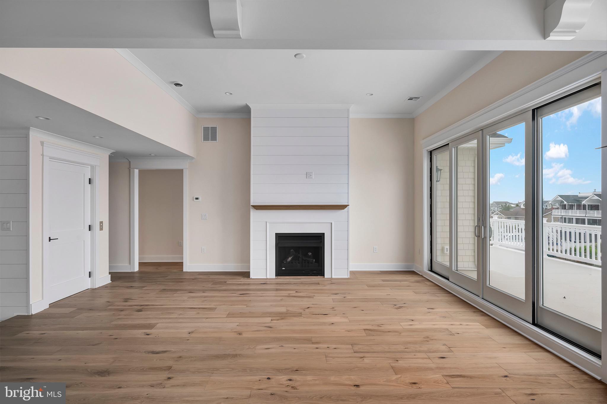 34 AMHERST