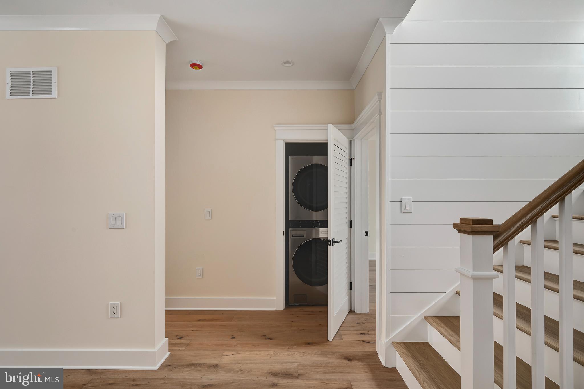 34 AMHERST