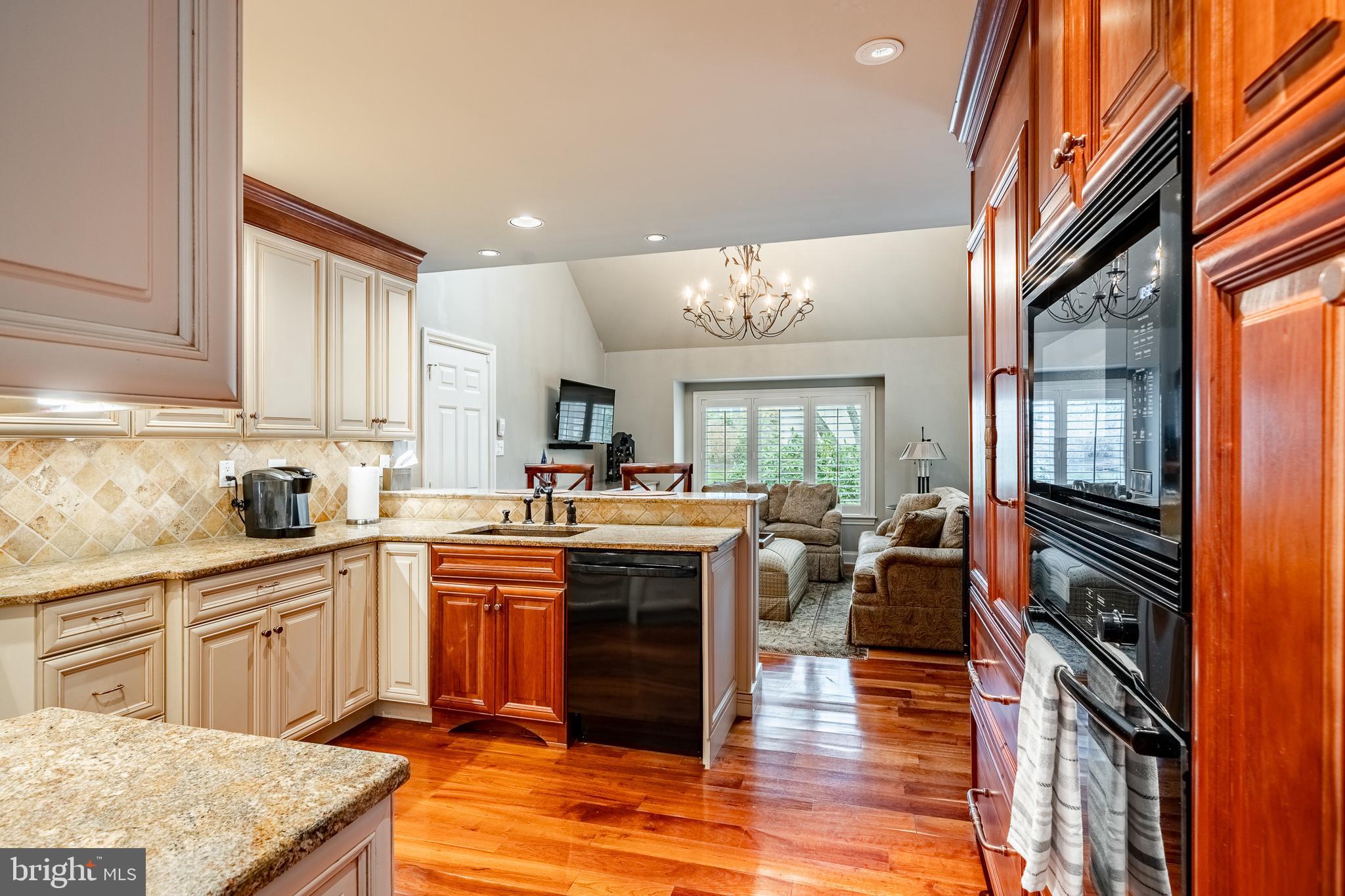 RADLEY RUN MEWS - Residential