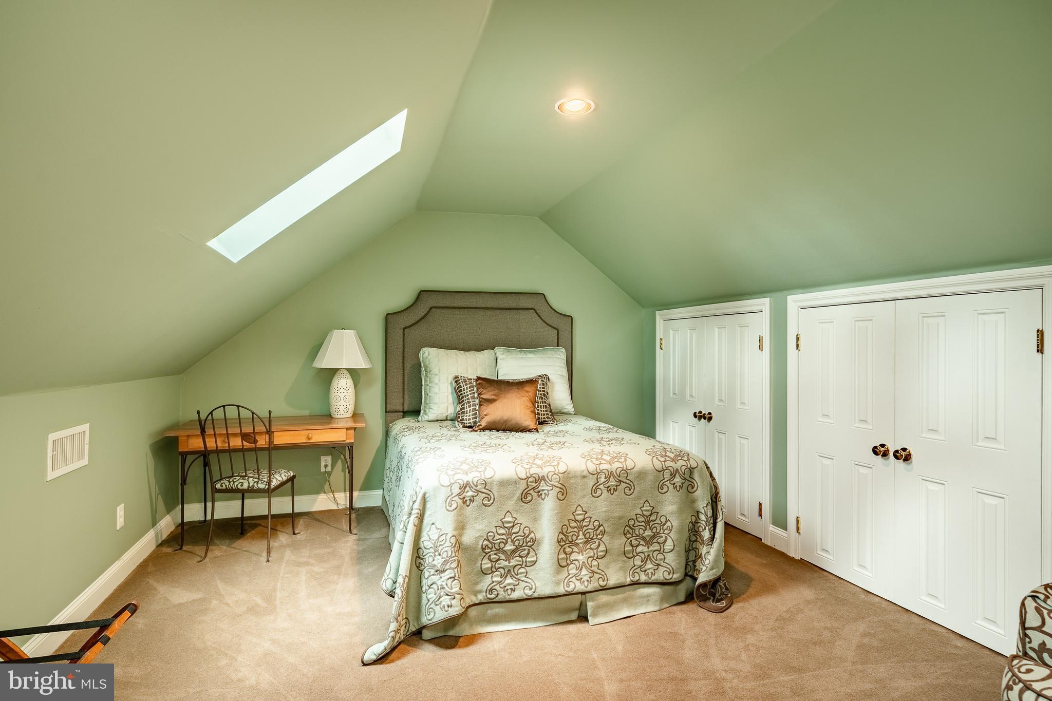 RADLEY RUN MEWS - Residential