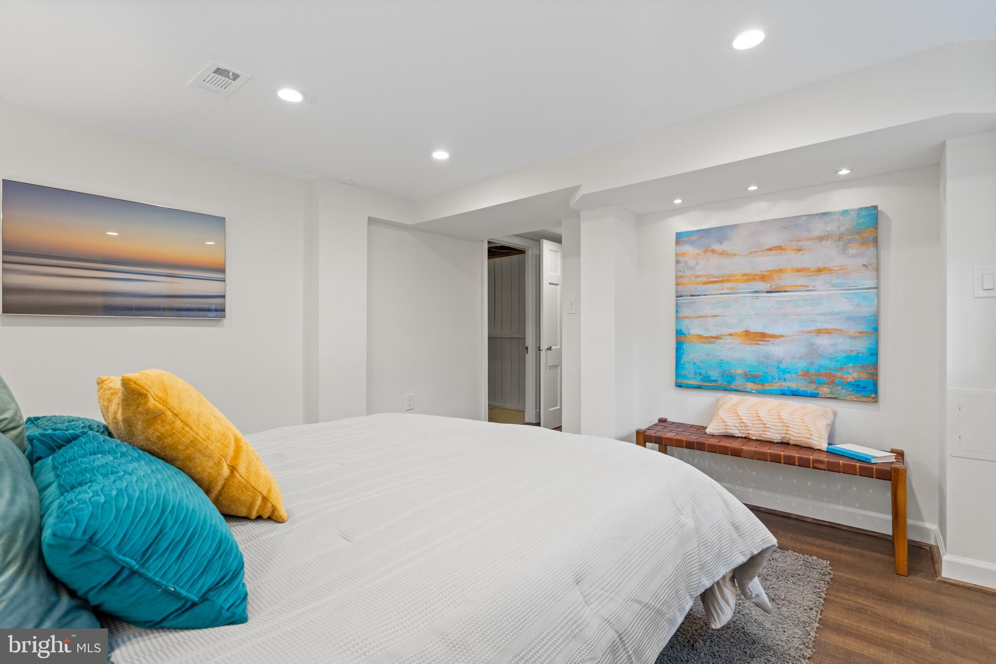 WEST CHEVY CHASE HEIGHTS - Residential