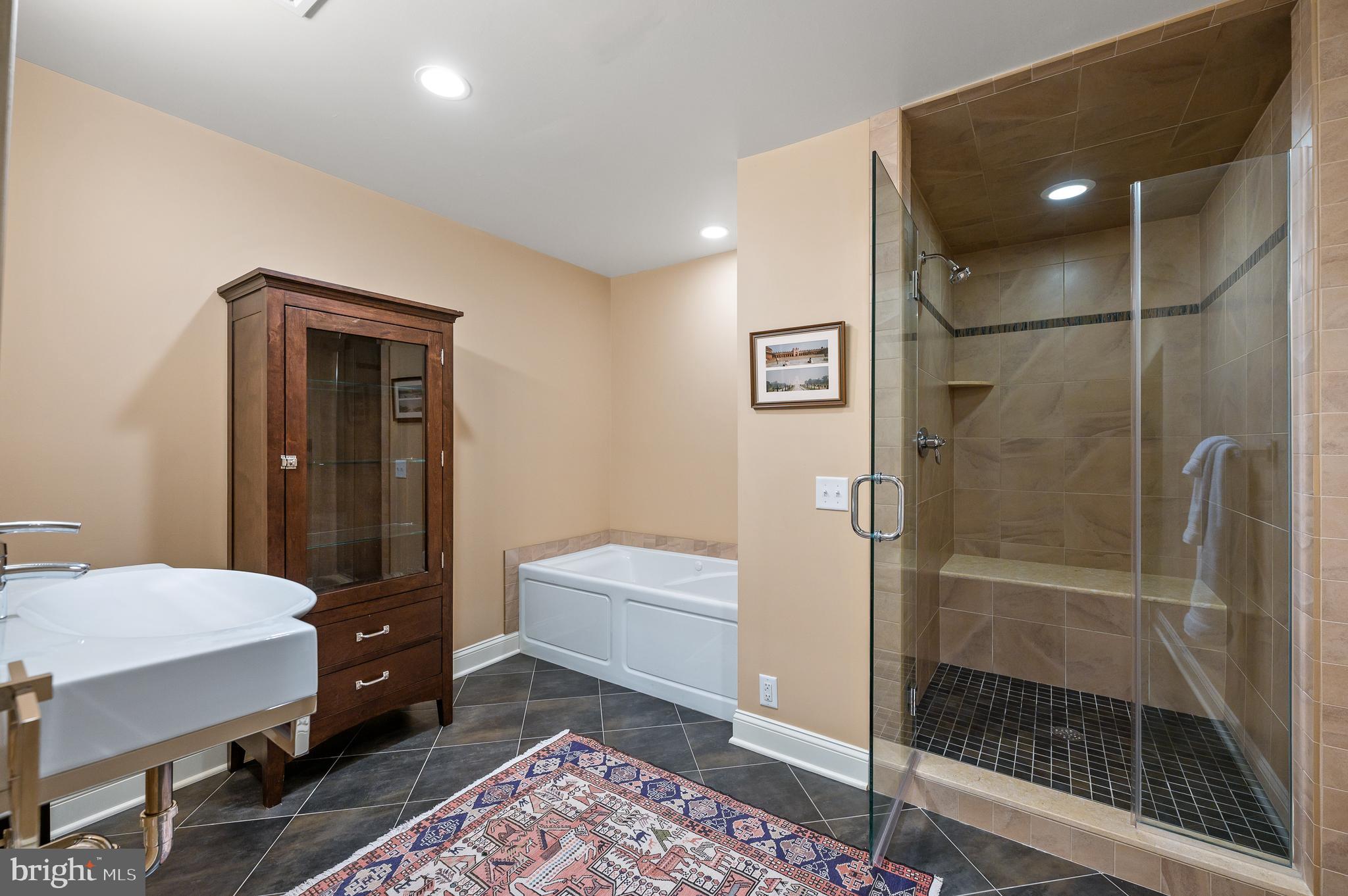 BROOKE FARM - Residential