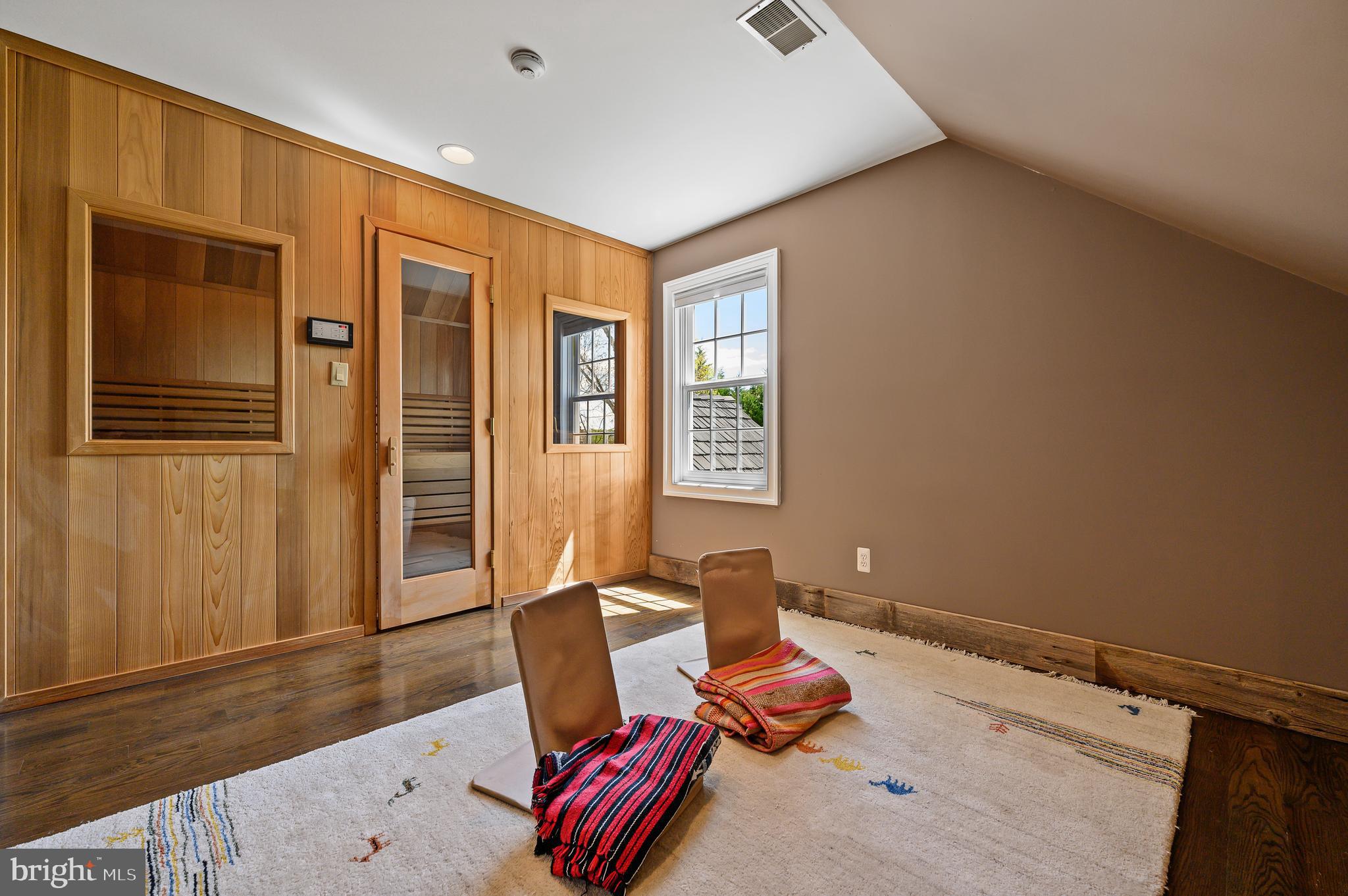 BROOKE FARM - Residential