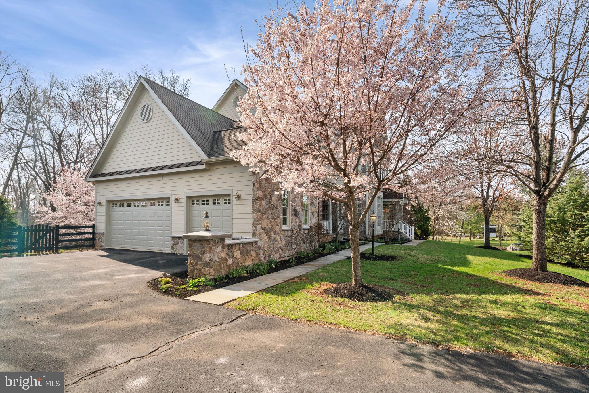 GOOSE CREEK BEND - Residential