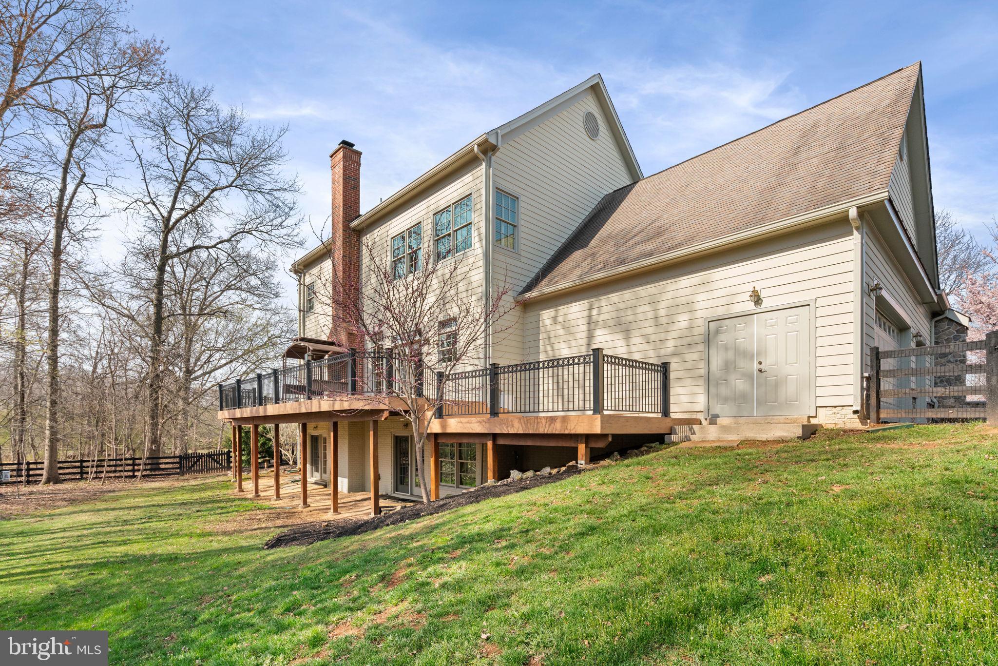 GOOSE CREEK BEND - Residential