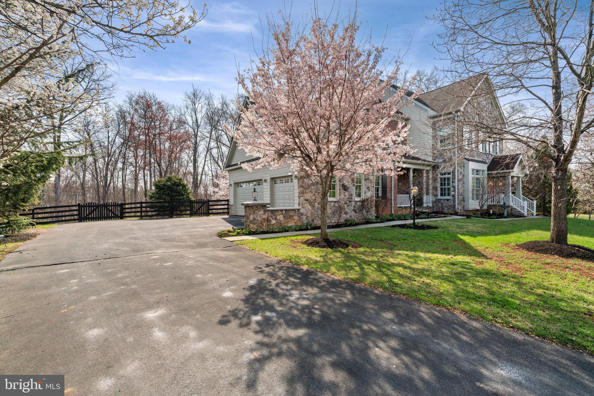 GOOSE CREEK BEND - Residential