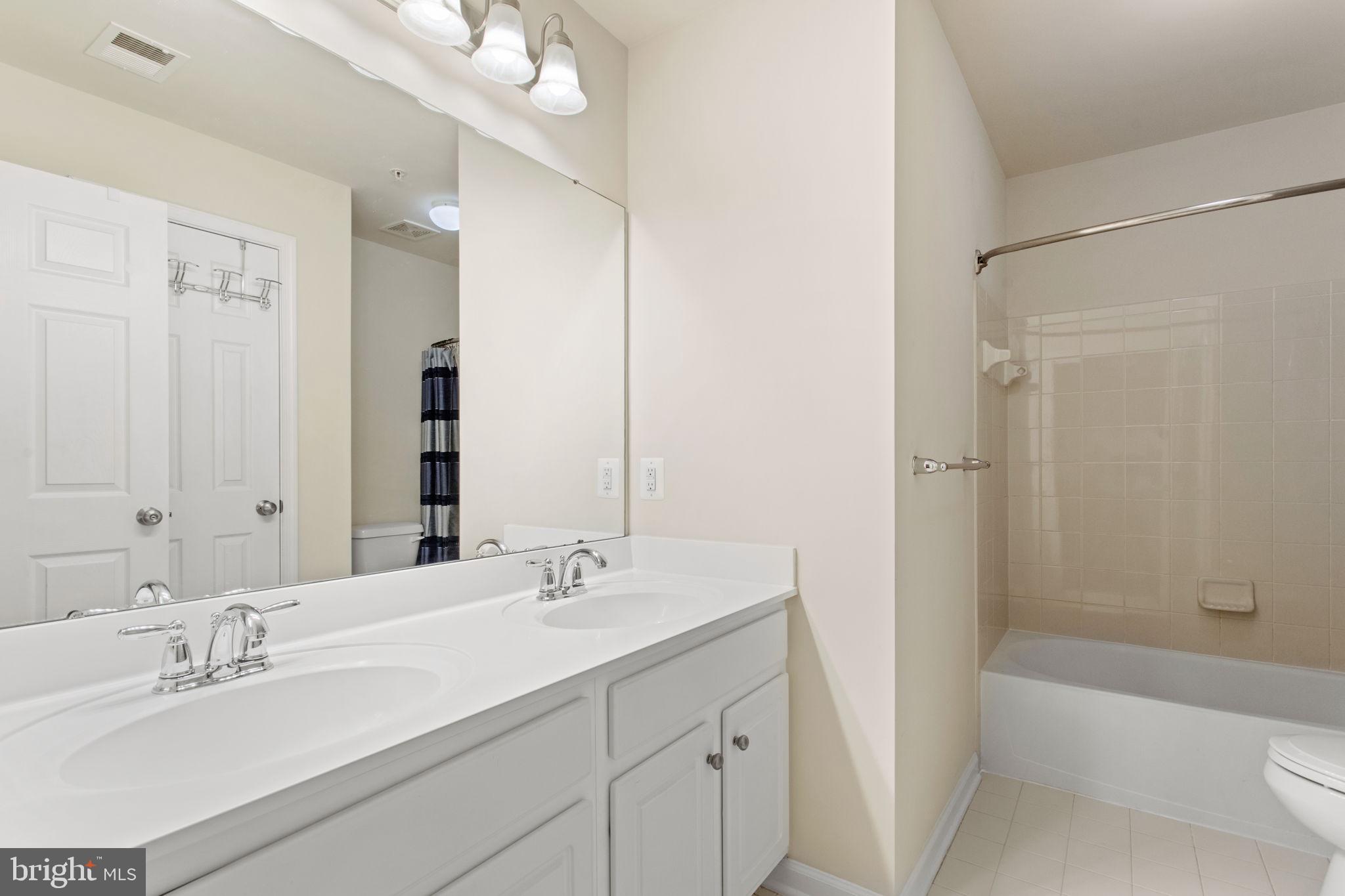 VILLAGES OF URBANA - Residential