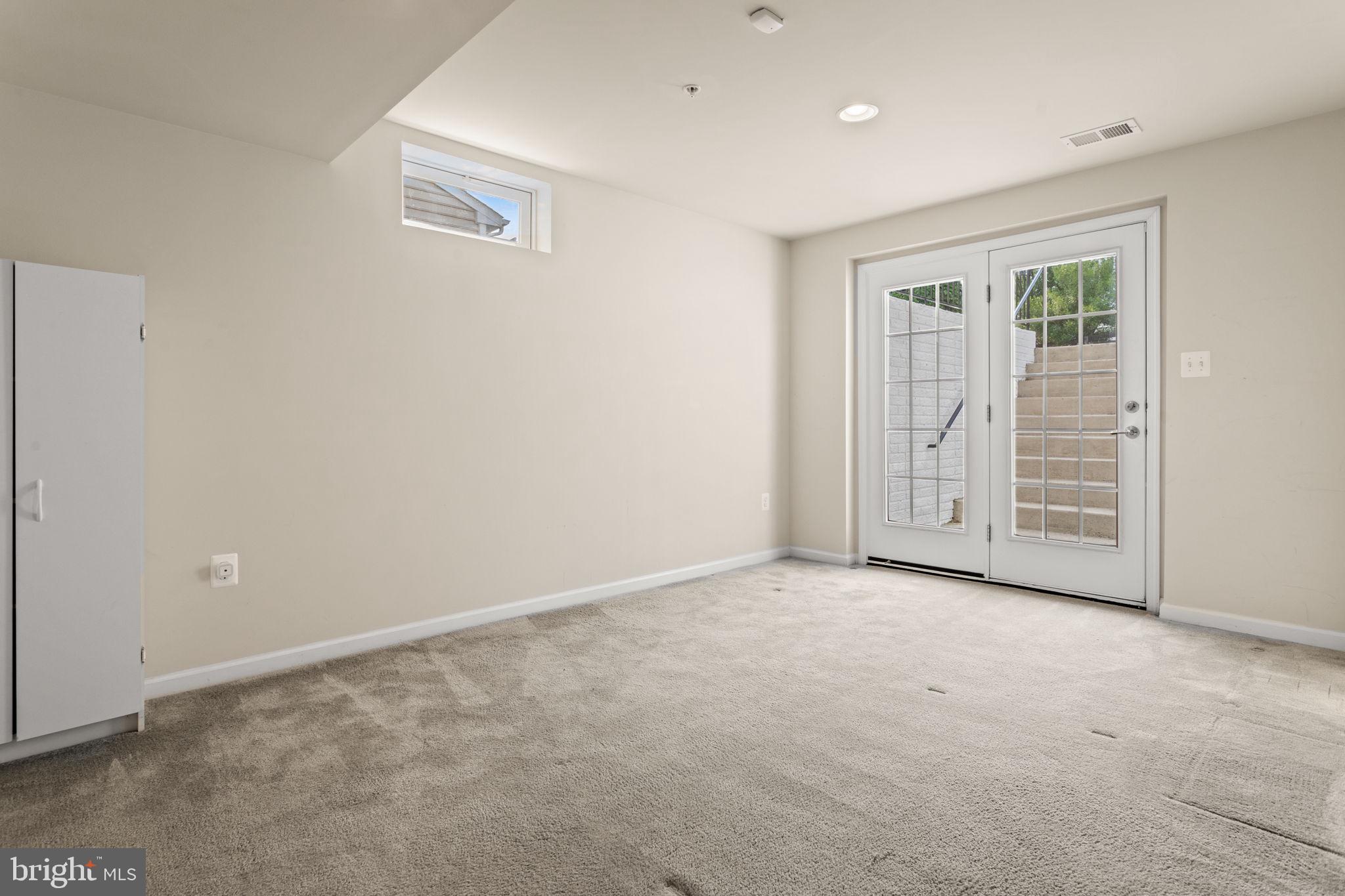 VILLAGES OF URBANA - Residential