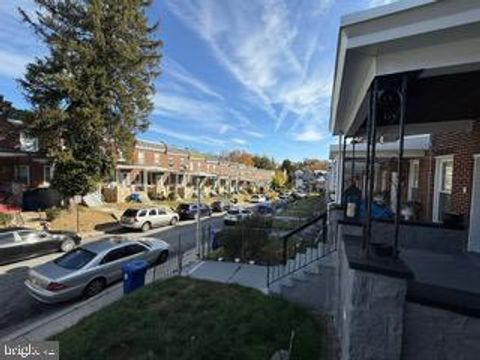 Townhouse For Sale - 517 Chateau Avenue<br/> BALTIMORE, MD 21212